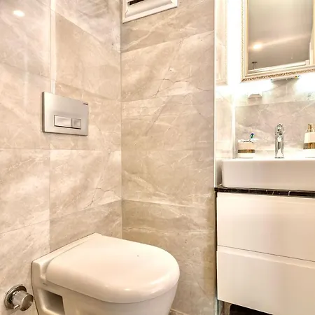 Fatma Sultan Oldtown & Restaurant Hotel