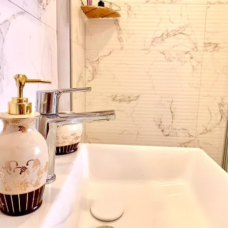 Fatma Sultan Oldtown & Restaurant * אנטליה