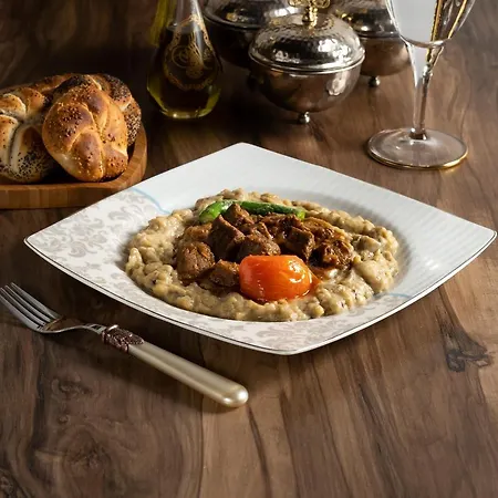 מלון Fatma Sultan Oldtown & Restaurant *