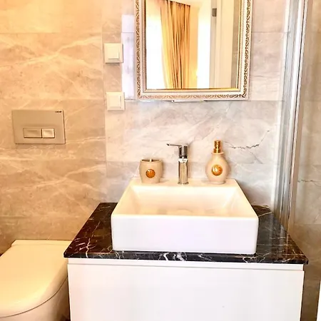 Fatma Sultan Oldtown & Restaurant *